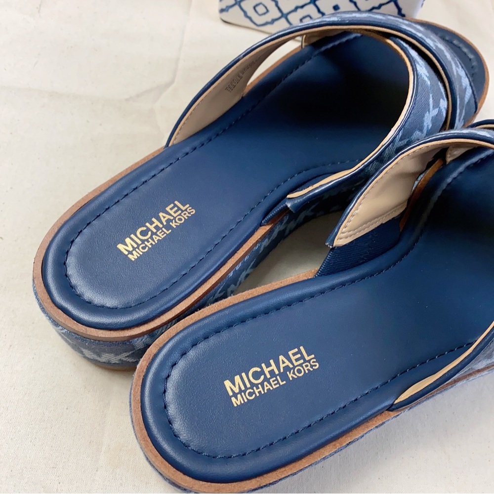 Michael Kors Indira Logo Jacquard Platform Slide Sandal size 10 - Picture 4 of 13
